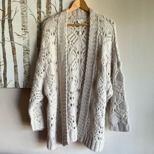 American Eagle cream open weave chunky cardigan cream soft and fuzzy large/XL